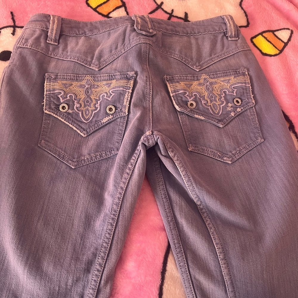 Stylish blue Jeans with Embroidered Pockets